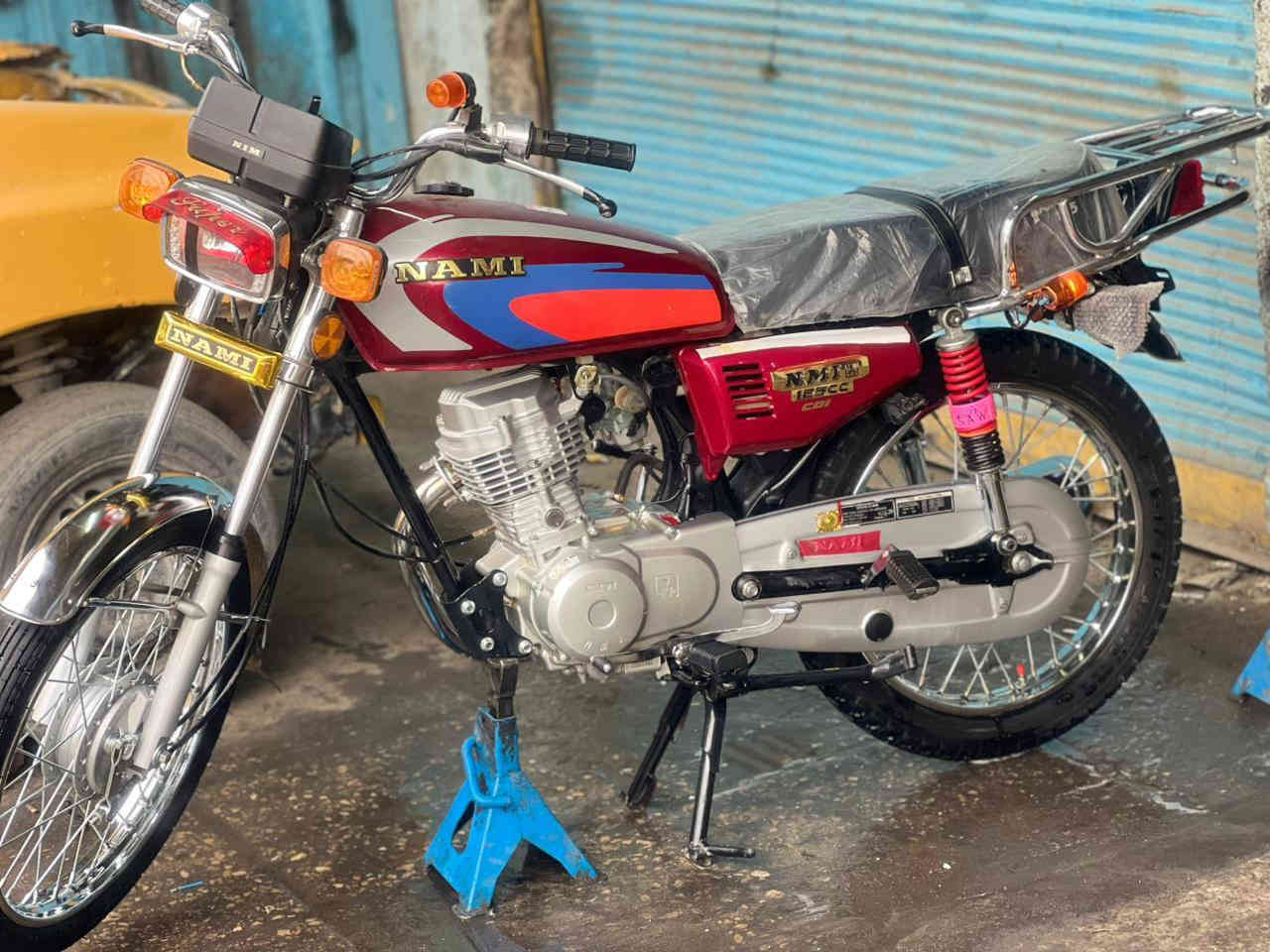 سلام عليكم لبيع نامه شلامجه موديل ٢٢اوراق أصولي دراجه احله من الصوره مكينه مامفتوه بس تفيلس ناعمه لا رجه ولا شي وكيله الربيعي السعر واحد ٢٠٠وبيه مجال المكان نجف ابصخير عمود ٩٣ رقم الهاتف *********** مايعجبك السعر اطلع كبل
