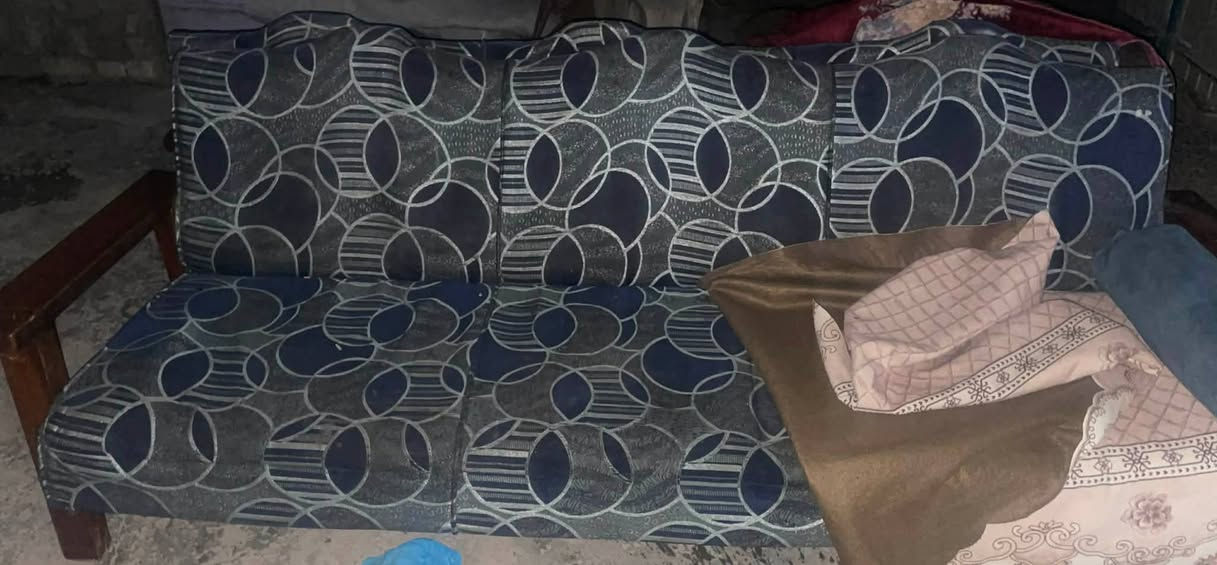 قنفات للبيع عدد 2 ست مقاعد سعرهم 50 وبيهم مجال وياهم الجراجف مكاني نواب الامين الثانيه


**إذا كنت صاحب هذا الإعلان وتريد حذفه لأي سبب، رجاءا أرسل رسالة إلى الدعم الفني**