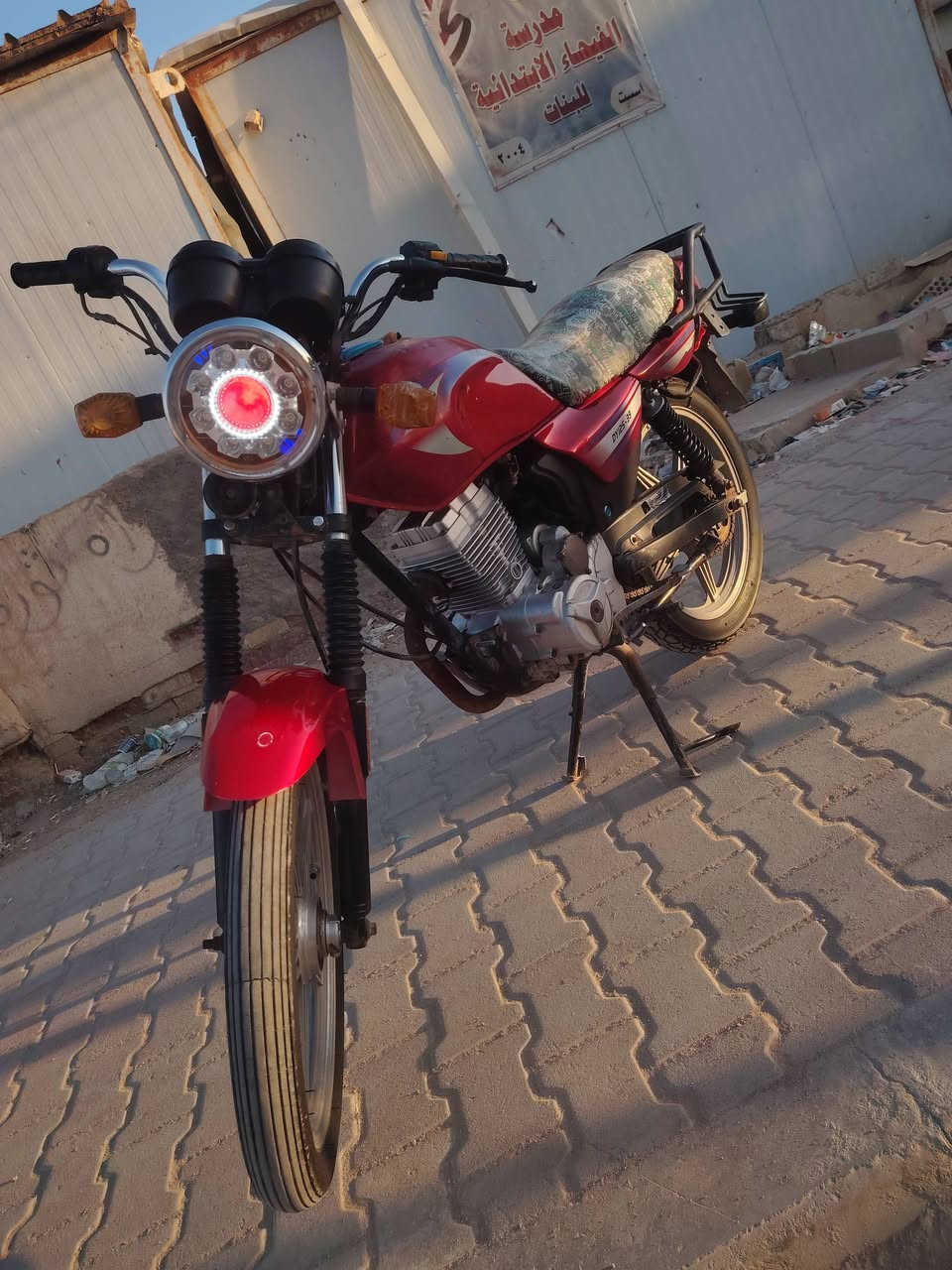 دايون عضم للبيع كلك ماعيزه برغي تنكر سلف وتروح
السعر 600 وبيه مجال 
المكان نجف الاشرف / قضاء المشخاب 
***********
