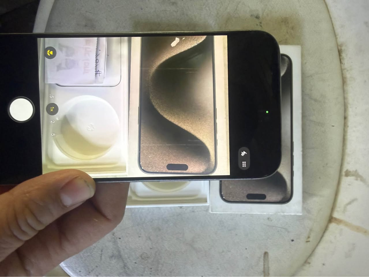Iphone 15 promax 512 2sim
Shasaw batri gorawa 
Qwfli 500 dolara be mamala
*********** السليمانية, العراق
