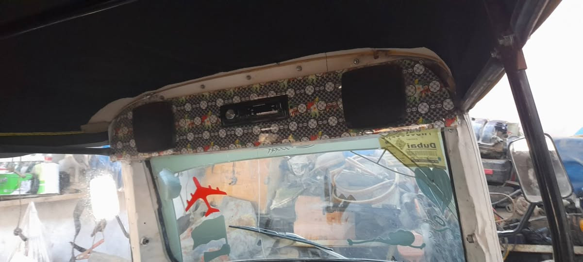 سلام عليكم تكتك بياجو 2018 محور مكينة ستوتة شغالة وعلى  الشرط ترايك وين ما يعجبك تاير تخم جديد مكينة 2021 ستوتة ما عوزهه ربع شغالة من كلشي كهربائيات كلهه تشتغل اتصل وبيك خير وتدلل***********
