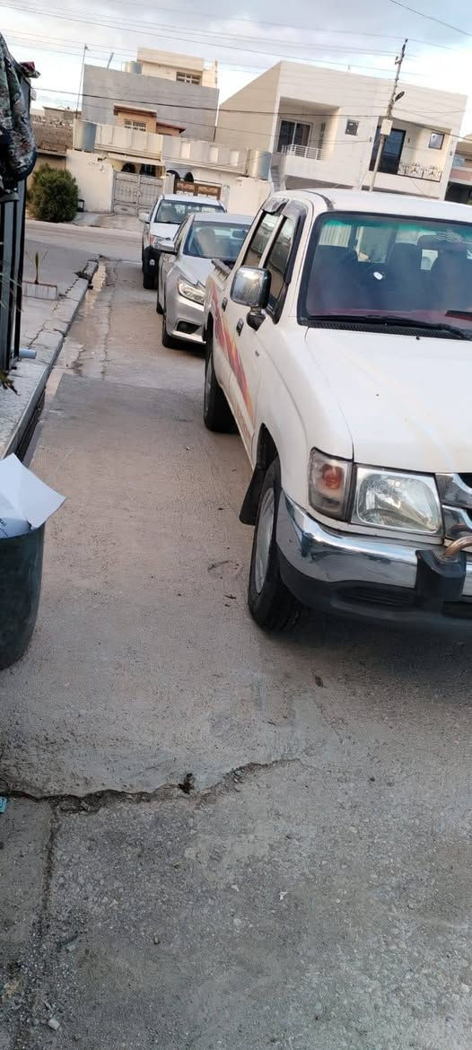 السلام عليكم 
بيكم دبل قماره  ٢٠٠٣ (جمره) رقم اربيل  مجدد  هزه او سنويه جديده 
تبريد او تدفئة فول 
سياره مصبوغه صبغ عام جمالية فقط بدون اي ضرر داخلي ولا مكلوبه 
داخل احمر 
سياره باسمي كوبون بانزين  موجود محرك شرط بدون اي صرف 
المكان موصل /تلعفر 
***********
