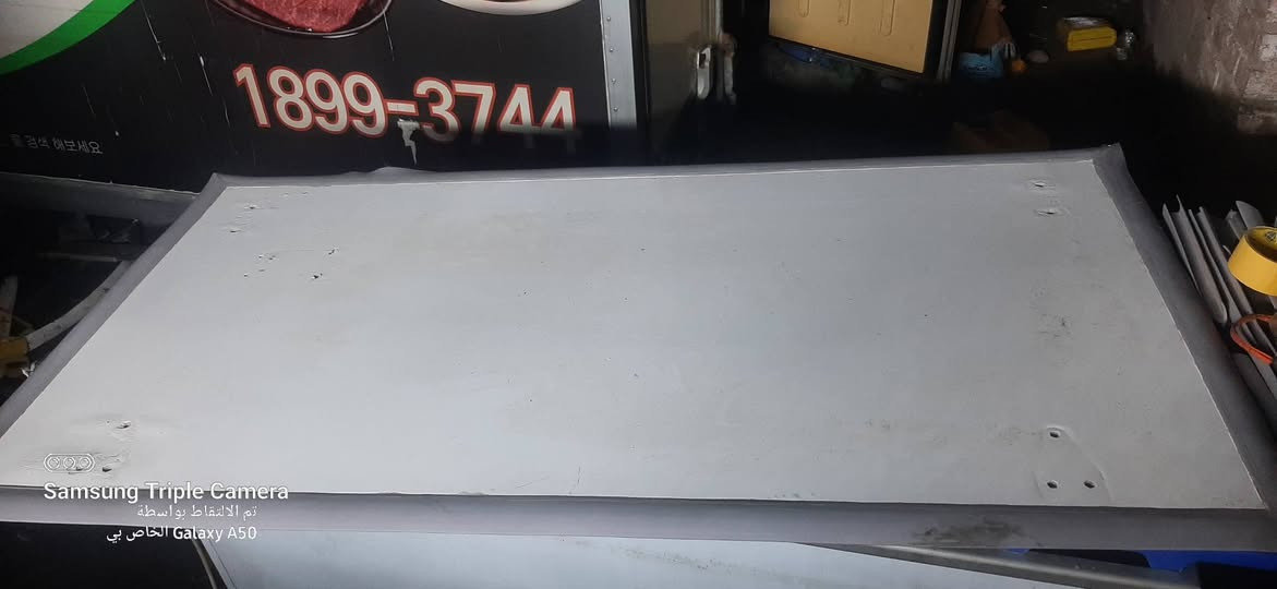 يتوفر لاستيك أبواب مع العمل *********** ////*********** . بغداد الدورة نهاية شارع ٦٠
