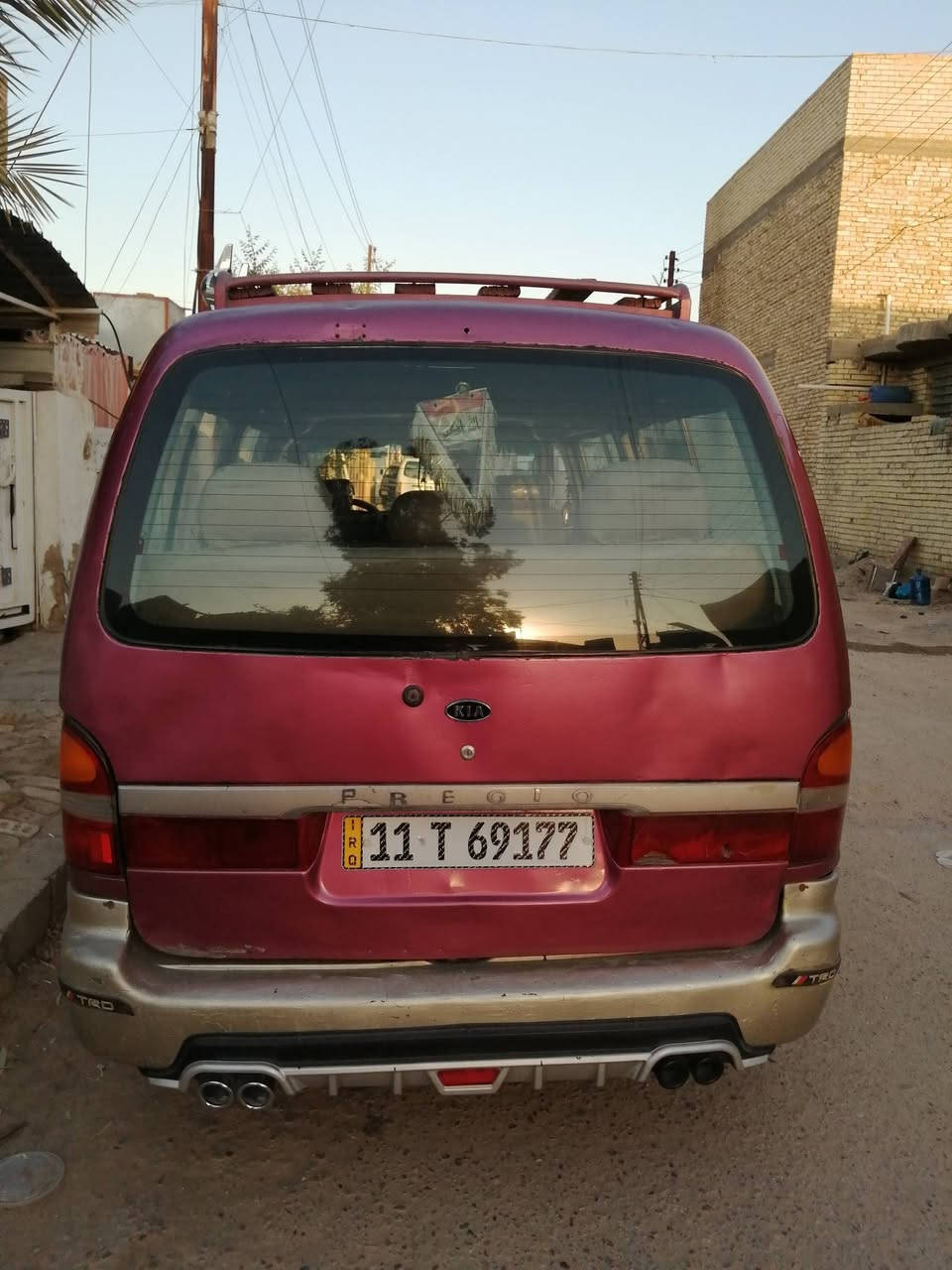 للبيع كيا بريجو رقم انكليزي اصفر (( حمل)) موديل ١٩٩٥
باسمي محرك اكسل باتري سلف داينمو مكفول  تخم تاير  نظيف ومرتب مصبوغة عام بيهة معحون صفحة باب السلايد ما عليهة لو ربع سياره جاهزة وكبل للشارع تطلع بيهة سعرهة ٤٣$ وبيهة مجال للطيبين 
رقمي :  *********** واتساب 
العنوان بغداد _ابي غريب _ النصر والسلام 
         وربي يرزق الجميع 🤲🏻
