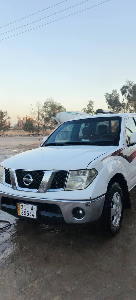 السلام عليكم للبيع نيفاره 2011 سياره حلوه مكينه وكير عل فحص رقم سليمانيه الجديد تراي وين ماتريد سياره جديده دواخل جديده تبريد تدفئ السعر 105 وبيه مجال للستفسار اكثر اتصل عله هاذه رقمي *********** عنواني نجف
