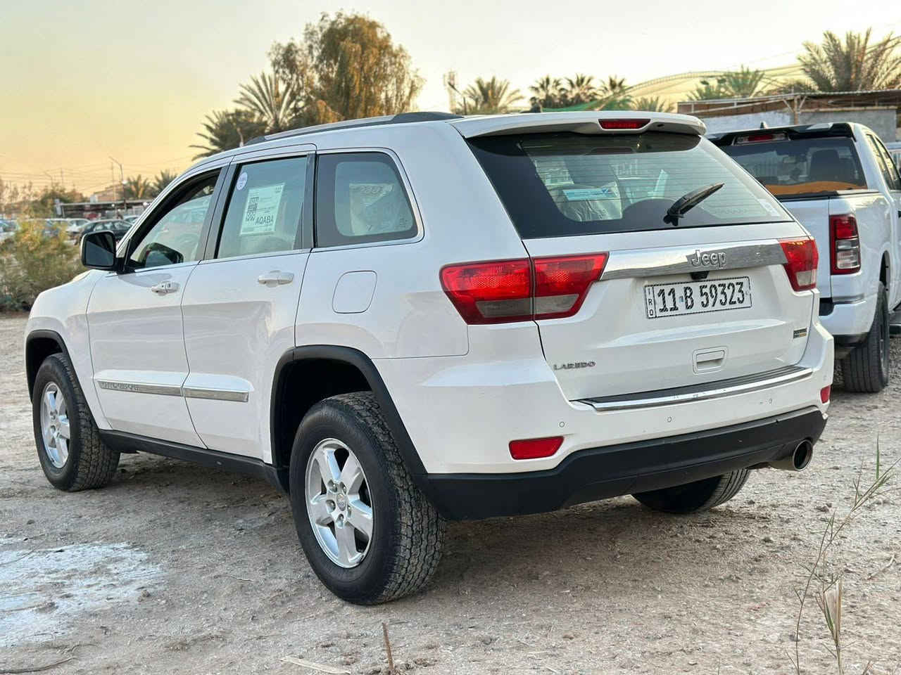 السلام عليكم جيب 2011 وارد امريكي ضرره بل باب صدر ونفسه مصلح وبل عراق صار بيه 4قطع صبغ بدون تبديل مكينه ٣٦٠٠ جديده كامله سياره مابيه اي نقص السعر 127وبيه مجال لاستفسار *********** مكانك ديالى بعقوبه
