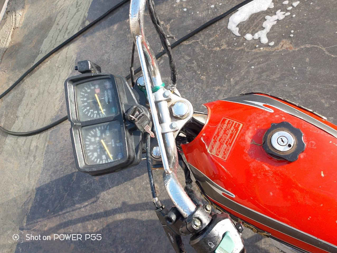 سلام عليكم اخوان
عندي دراجه نظيفه كلشي شغال سلف هندر سكن عالي ناصي الداجه كلش نضيفه سعر 250 وبيها مجال الاتصال ***********
