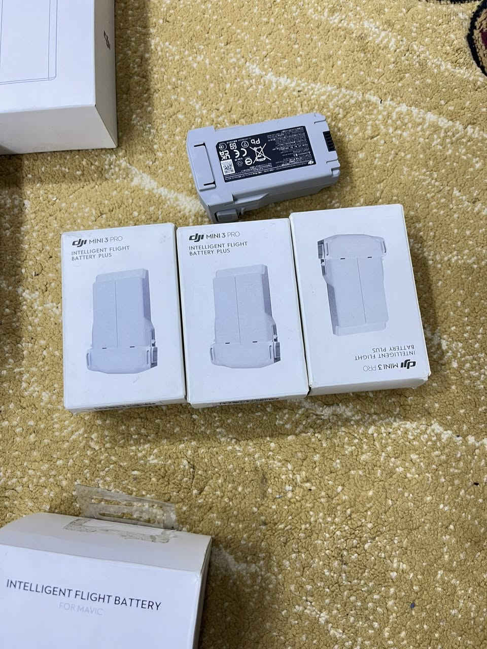 ١٤ قطعە و بس وحدە بدون کارتون 
بطاريات بهیچ شکل ابیع شلعە بدون فحص جدید  شلعە  ٣٢٠ الف و توصيل مجاني


**إذا كنت صاحب هذا الإعلان وتريد حذفه لأي سبب، رجاءا أرسل رسالة إلى الدعم الفني**