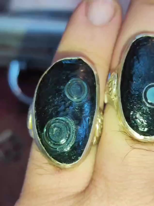 بسم الله
نثيه وفحل 
 الوحوش السود الخام القديم 
شرط مامجروخ حجر مفول 💯💯💯
طاقه وروحانيه فولللل عقد لسان 
مهايه محبه فضه يدوي صياغه سلجوقي
كل٢ب٦٠ جوه البلاش ***********واتساب
