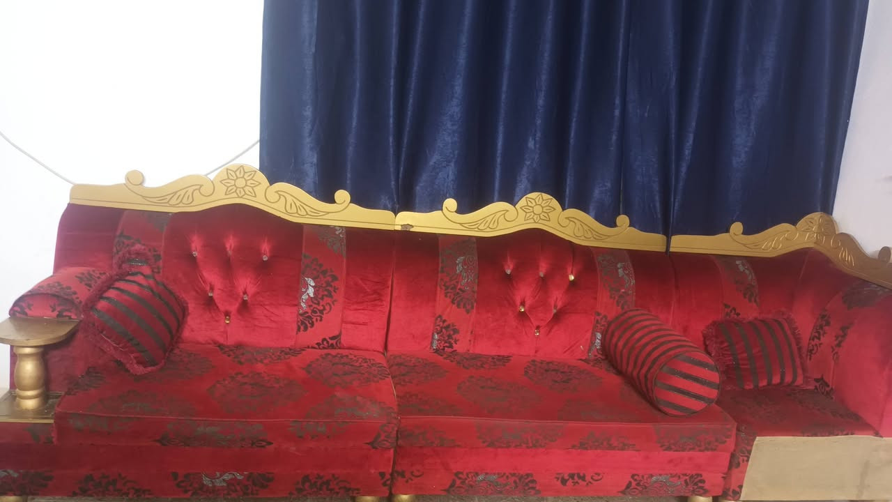 السلام عليكم تخم نضيف للبيع ب400 .


**إذا كنت صاحب هذا الإعلان وتريد حذفه لأي سبب، رجاءا أرسل رسالة إلى الدعم الفني**