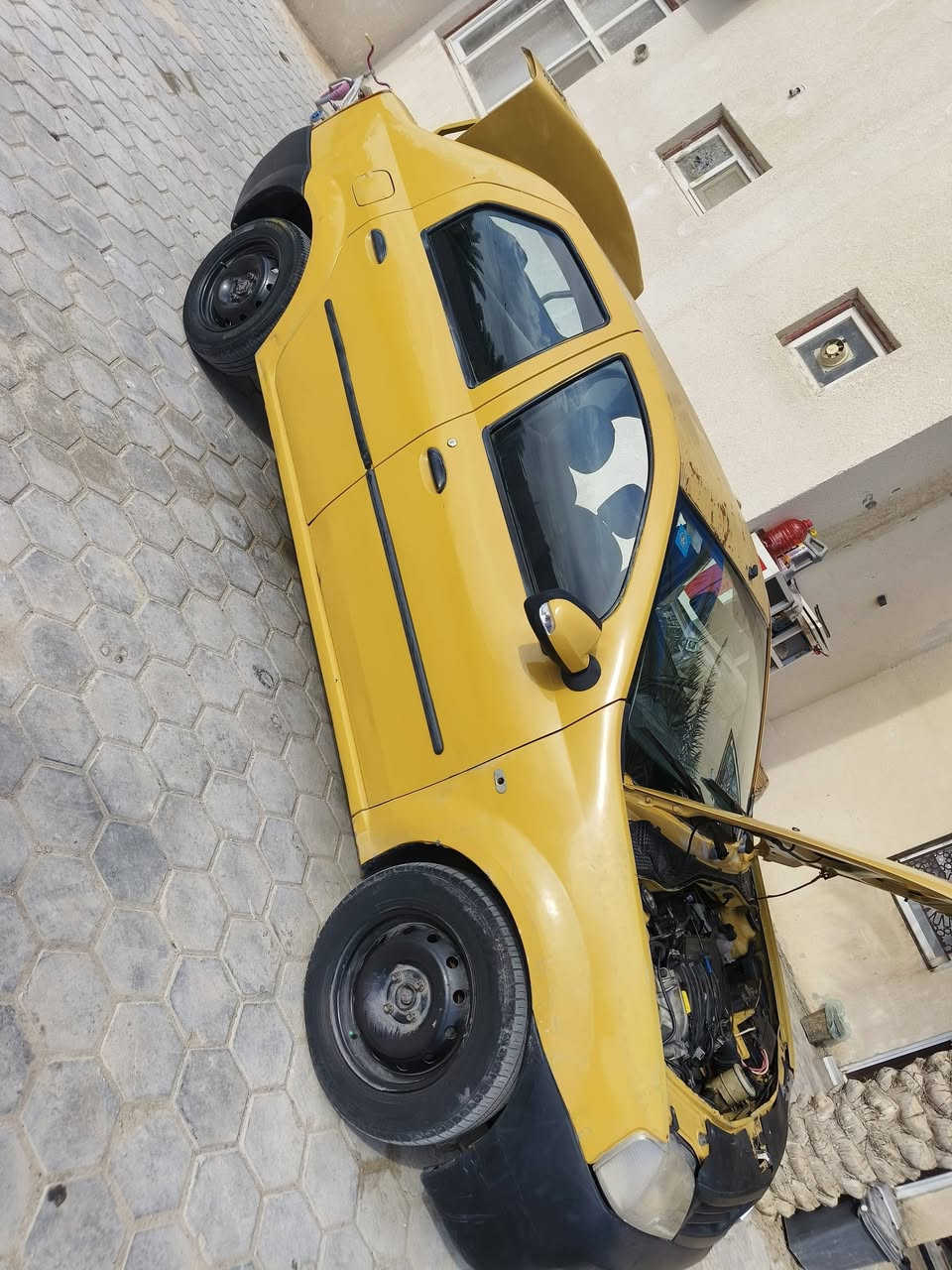 رينو لوگان 2014 سيارة نضيفه وجاهزة مكينه وكير حاويه حدادية جديدة تخم نوزلات فيت بم جديد اشاير بالمري تخم سماعات سيارة ماعايزة اي شي  بيهه بارد بالقمارة فقط مبين بالصور ورقم كربلاء باسمي مصفرة من  كلشي سعرهه 46 وبيهه مجال مكاني كربلاء رقمي(( ***********))
