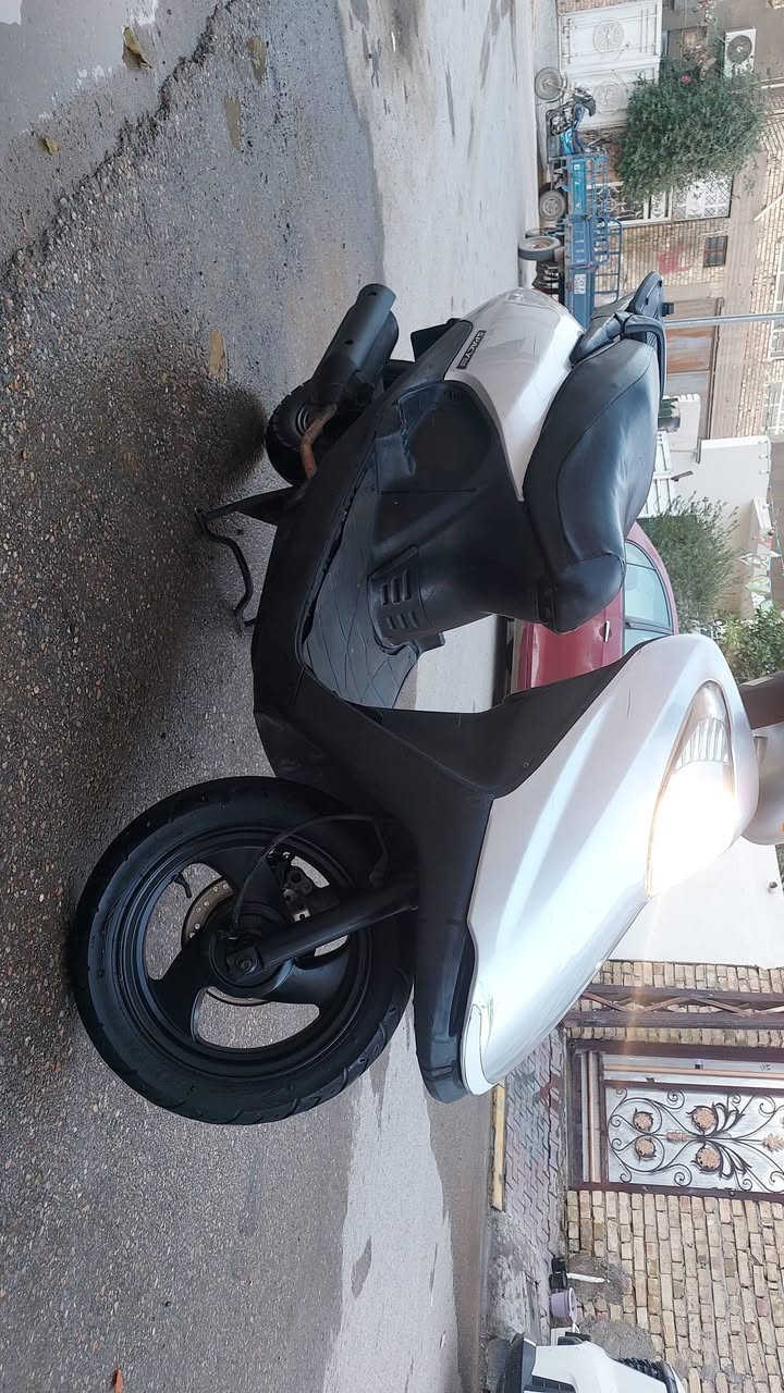 سبيسي ياباني كفرات ابو الختم تيوان مكينة اول فتحه رايمر ناعمة كابريتر اصلي تخم تاير كهربائيات كله شغالة دراجه كل نقص مابيه مكاني كوت الزهراء  ***********
