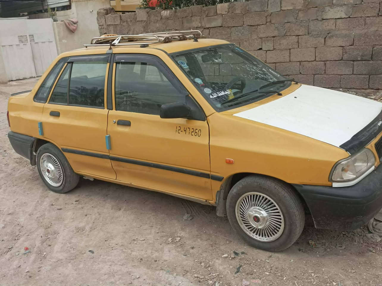 من رخصه الادمان سياره سايبه موديل 12 سياره جير ومكينه خير من الله سياره حلوه معنىه الكلمه احلى من الصور مكان السياره بغداد المحموديه لتوصل تصل ***********
