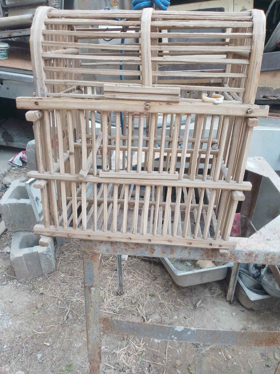 قفص للبيع 10قفل مكان الفلوجه 7نيسان+واتساب  ***********
