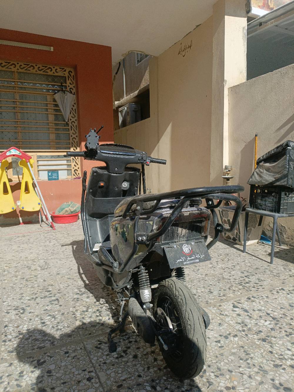 دراجه شحن للبيع صارلي شهرين من مشتريها الدراجه خير من الله سبع بطاريات دبل 3 سرع السرعه 75 حقيقي حساس بريك خلفي وامامي شغالات بريك دسك خلفي ودسك امامي بالمكان كلشي ما بيها فقط بيها كسر بسيط بالكفر الامامي فقط تمشيك الشحنه الوحده 65 كليو عنواني حي الجهاد الطائي رقم *********** بس واتساب 
***********رقم واتساب ورصيد 