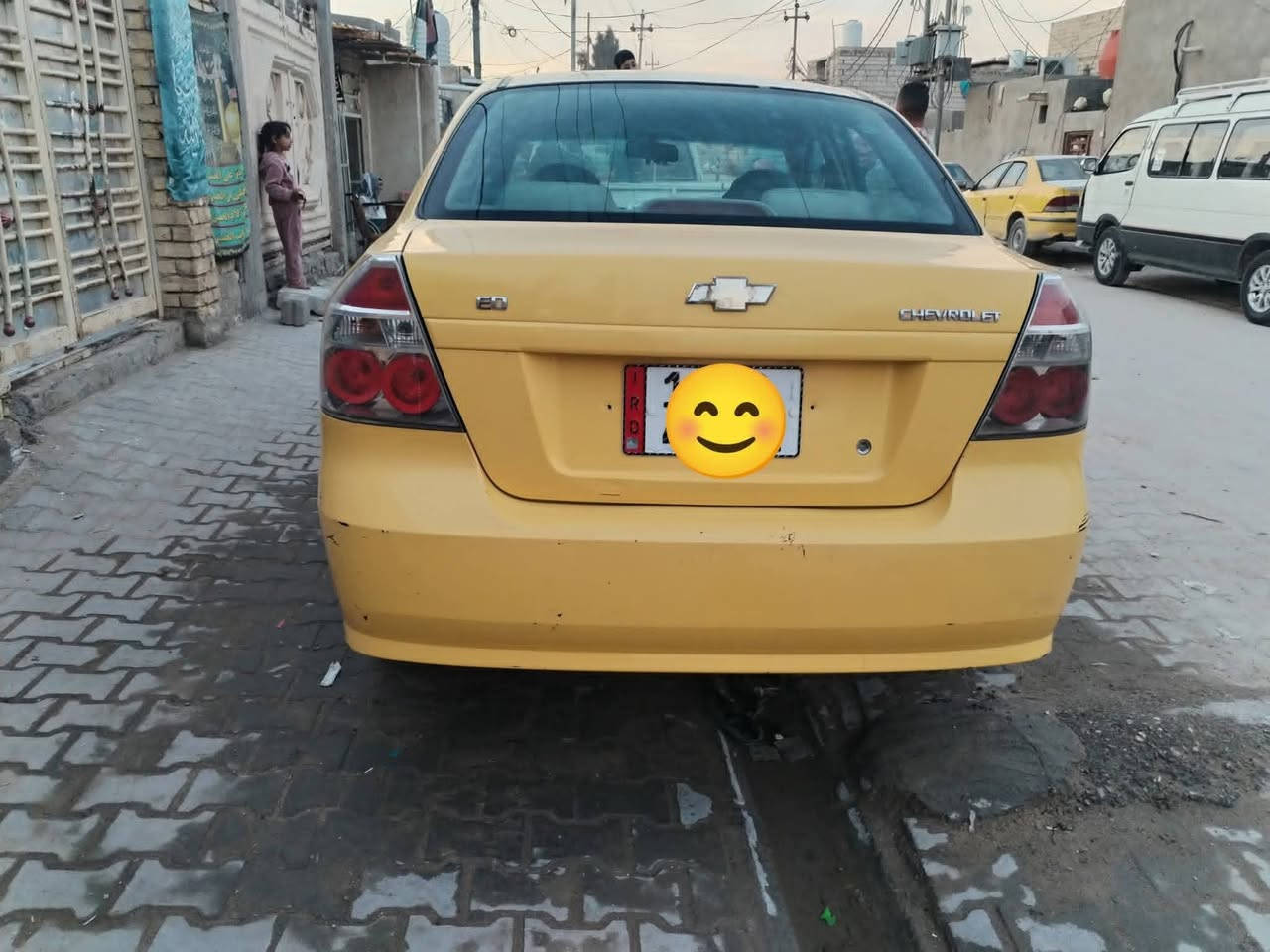 افيو موديل  11
 شركه عامه سياره بلاديه اصفر استلام موضفين
 برغي مامبدل بيها على البلاد
بلاديه  السياره كير اوتوماتيك مكينه مفتوح المرغوب
رقم بغداد انكليزي سنويه جديده بأسمي مصفره هيئه وغرامات كهربائيات كلها شغاله من الدعاميه للدعاميه  جام كله كهربائي تخم تاير جديد باتري جديد سلف جديد ارضيه جلد ترايك وين ماتريد

هسه نحجي بسلبياتها
 بيها طخات 3 بسيطات وبدون داخل
وموضحات بلصور ومأشر عليهن غيرهن مكفوله السياره
تبريد ابيعك مايشتغل لان مافاحصه ولا اعرف شعايزه
حداديه تقريب 50 بلميه 
سعرها 58 وبيها مجال مكاني نجف
وهاذا رقمي *********** واني خادم
