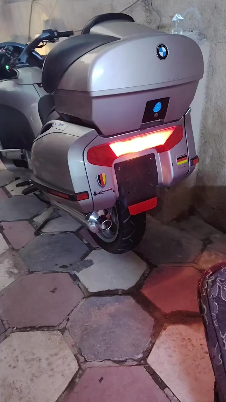 سلام عليكم
للبيع بي ام دبلو
1200LT
دراجه دخول جديد 
سستم سماعات مسجل كله بلاد 
يدات هيتر 
تحكم خلفي امامي 
جامه كهربايه تصعد وتنزل 
هوايات 
كهربايات كلهه كامله 
تايرات جديده 
ويالتهه جديده 
اني شادلهه بلجكترات
الدرجه نقصهه بس المرايه اليسره مكسوره ومجوده 
اليريد اكصله امرايه وره العيد توصل 
السعر 33 او مراواس


**إذا كنت صاحب هذا الإعلان وتريد حذفه لأي سبب، رجاءا أرسل رسالة إلى الدعم الفني**