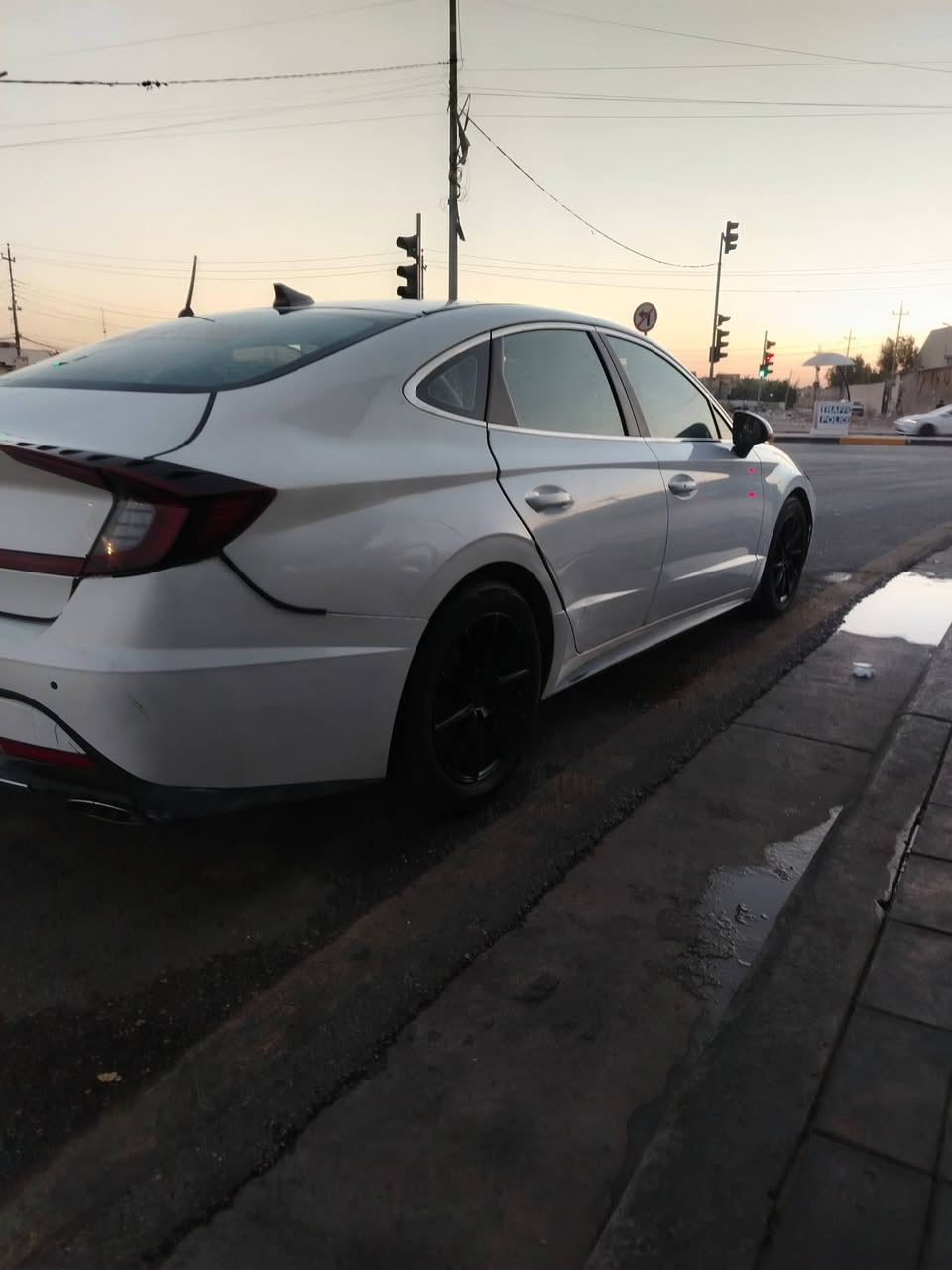 سلام عليكم للبيع سوناتا موديل 21 سبورت رقم كربلاء جديد

حادثه لامريكي اناشر صوره
وبيه بارد
بدون تبديل اي قطعه
ماشيه تقريبا / 115
نص مواصفات
لعنوان كربلاء
السعر 145
***********
