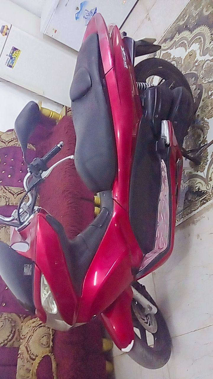سلام عليكم دراجه بي سيكس جيل اول حساسات كله شغاله كاهربايات كله شغاله نكره كفر بلادي كله ياباني لعنوان بغداد مدينه صدر رقم لهاتف ***********تواصل بس واتساب فقط سعر مليون ٣٥٠ وبيه مجال لطيبين
