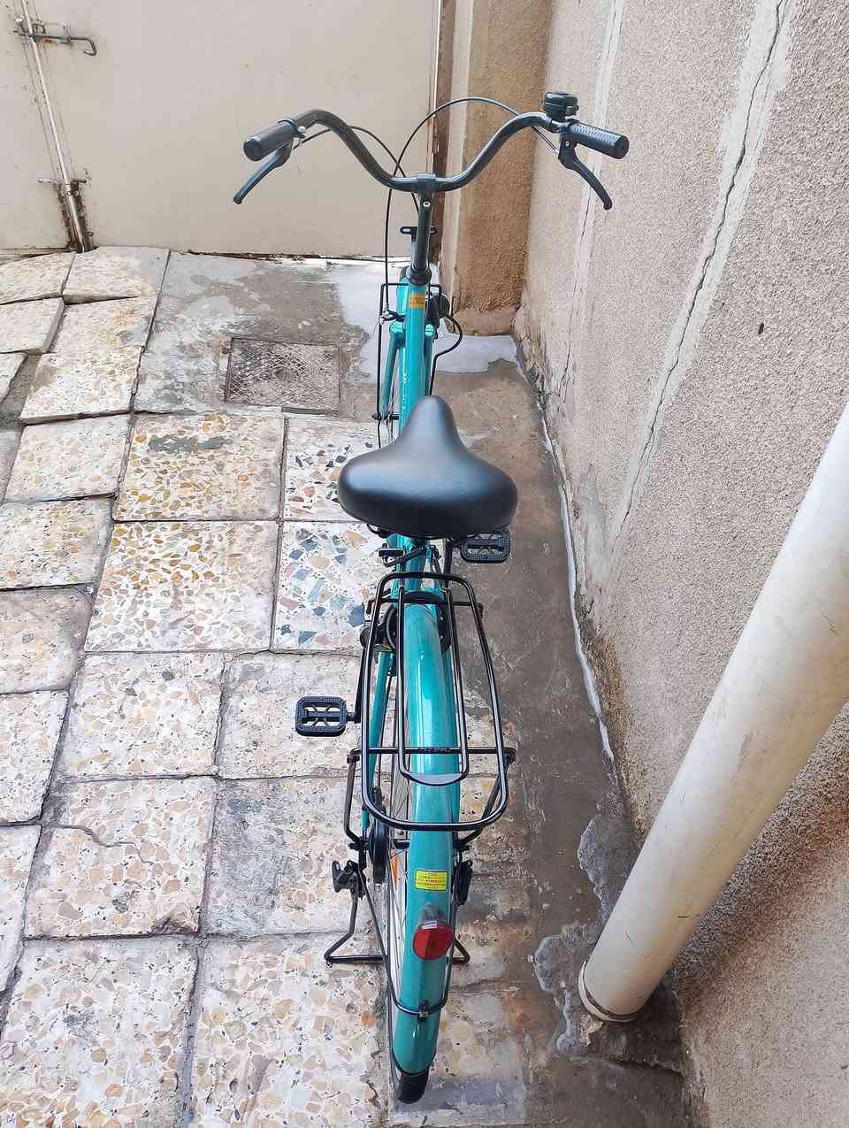 للبيع 205.   ***********
