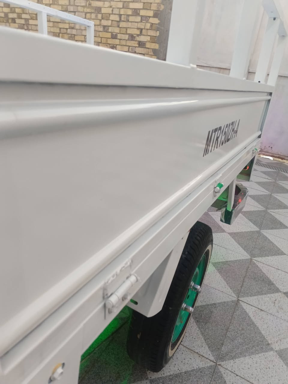 سلام عليكم ستوتة للبيع 2016 كفالة عامة اوراق اصولي تعمير 2026 بعدهي صارلهة يومين من طلعت من التعمير تشغيل عن بعد كهربايات كلهة شغالة نكرة سلف تواير جوبلس ابيعهة ع وضعهة اي شي ماخذ منهة مكاني رميثة ***********
