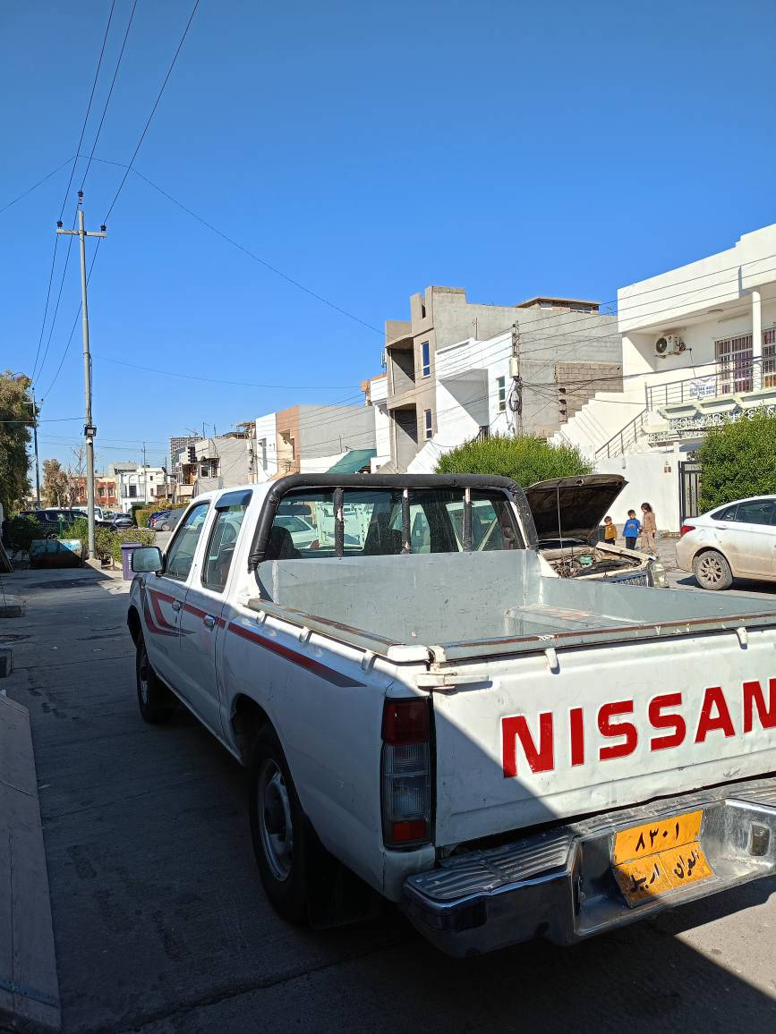 پیکاب نیسان 2007  یه ک ده رگاسبوغ پێش و پشت کە پس  گێڕو مه کینە به شه رت چوار تایه یی خاوێنی له بنە سه نه وی 2025 مانگی 7 به سه ر چوە   ( سحر  112 $  مه جالێکی زۆر کە م  ژم : *********** أربيل, العراق
