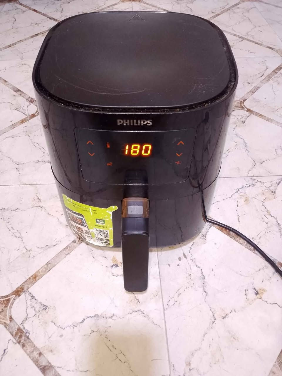 للبيع قلايه حجم كبير كويتيه  شرط شغل  اخت  الجديد سعر 60 / العنوان بصره  تاميم للاستفسار *********** متوفر توصيل البصرة, العراق
