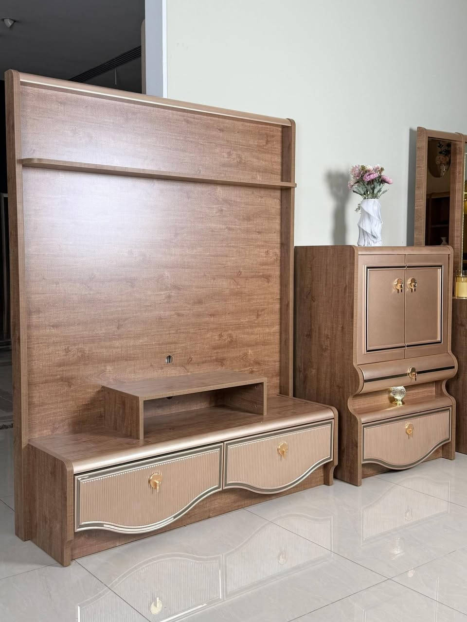 شركه اثاث الايطالي الغرف النوم
#اكسبلور.  تصميم فريد تجمع بين الأناقة 

والراحةوالهدوء …
أستعد للحظات لا تنسى مع غرفة نوم

ضمان 5 سنوات 

شركه اثاث الايطالي الغرف النوم 
الفرع اول بغداد دجله 
الفرع الثاني البصره حمدان مخازن جمله ومفرد

خدمات النقل والتركيب  داخل بغداد والبصره مجانا 

يوجد توصيل الى جميع المحافظات 

رقم خدمه الزبائن : *********** #بغداد_بصرة_موصل_كربلاء_اربيل_نجف_الكوت_السماوة_تكريت_ديالى_حلة_نجف_الانبار_ديوانية #بصره_بغداد_اربيل_جاري_الفولو_مي_اكسبلور #اكسبلور_فولو
