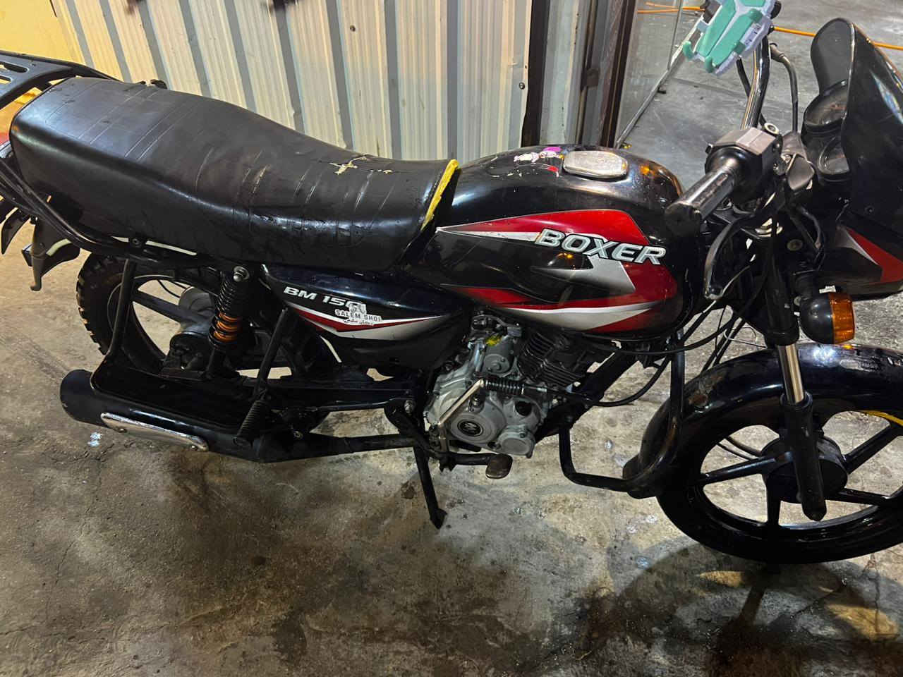 بوكسر كلاسك موديل ٢٢ أوراق اصولي أكرر اصولي شرط الترقيم نواقصهة بس الصفاحية
مليون ومية
1.100
 مكاني بغداد الشعب الثعالبة
***********
