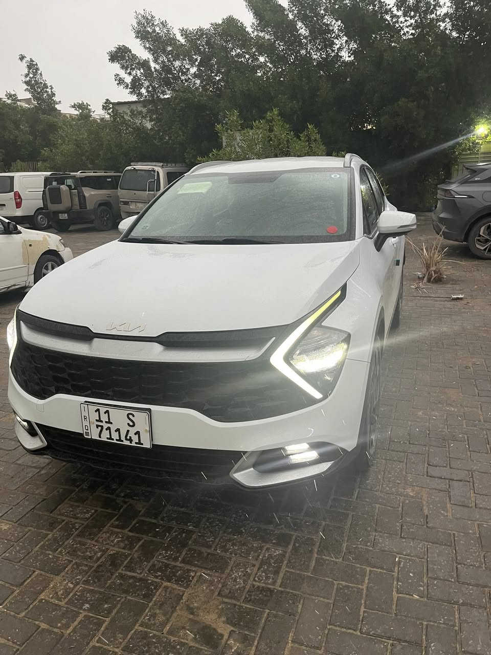 السلام عليكم كيا سبورتج مكفولة كفاله عامة 2022بيهه فقط حالوب كم حالوبة سيارة فوك النص فول داخل بيجي دشبول صاج سيارة جديده السعر 210  الرقم ***********
