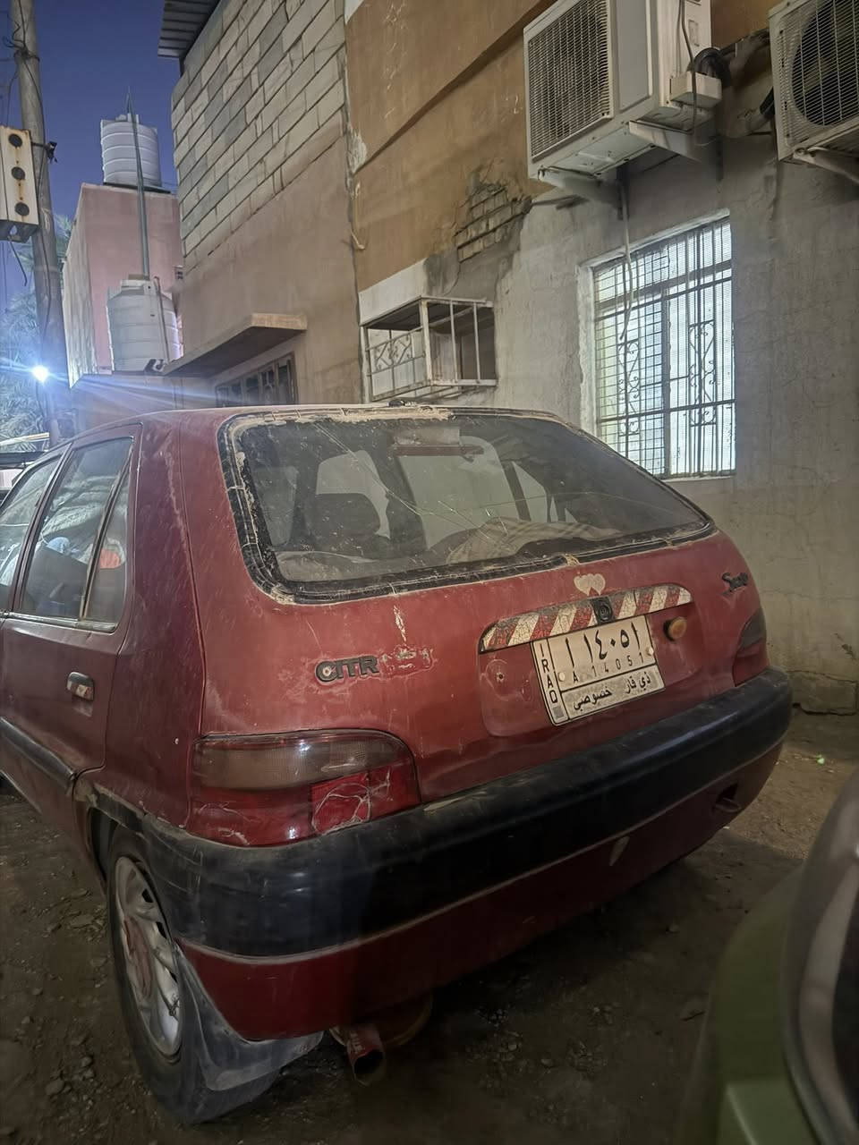 السلام عليكم سياره ستروين فرنسي موديل 1998 مكينه وكير كورلا 1600 السياره سنويه ساقطه وتطيح من سعرها  مكينه وكير نضيفات واصوليه من كلشي وشرط التحويل سعر 25 وبيها مجال 
للاتصال او واتساب / ***********
