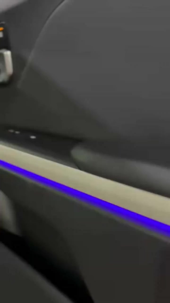 سلام عليكم 
للبيع او مراوس 
Kia K4 Gt
موديل/2025شكل الجديد كليا 
المواصفات/Gt
فوووووووول1/1المواصفات👇🏻 
بانوراما 
كشنات جلد+تدفئه تبريد 
كشنات كهربائي+خزن 
لايتات زينون LED
خمسه كاميره360درجه 
كاميره دواره 
رادارات امامي خلفي جانبي 
حساسات امامي خلفي جانبي 
مري هيتر 
ستيرن تدفئه 
داخل سبعه الوان 
تشغيل عن بعد 
بصمه ابواب 
اوتو هولد 
توقف ذاتي 
تثبيت سرعه 
انضمه قياده SPORT-Comfroid 
سايد بريك بصمه
شحن واير ليس 
حجم المحرك 1600تيربو 
ماشي 4الف ميل فقط 
بعد اهواي مواصفات 
ملاحظه/السياره بيها مسطره مال الجنطه صبغ فقط بدون ارباك 
بدون رقم تترقم شمالي فقط 
السعر(((210))) وبيها مجال 
العنوان اربيل شارع 100داخل المعارض معرض برج خليفه شركه سيروان عمر 
اللاستفسار ***********واتساب
