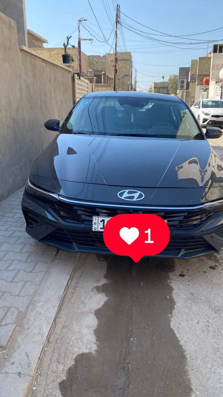 السلام عليكم الانترا 2025 للبيع رقم بغداد مكينة 2000دوش حادثها فقط تبديل بنيد ودعاميه بدون قطرة صبغ 

السياره فول موصفات
فتحة
فول تحكم استيرن
شاشه كاملة متصلة وعدادات ديجتال
رادار امامي وخلفي وجانبي (نقطة عمياء)
توقف ذاتي
لايت امامي وخلفي LED
قيادة ذاتية 
توقف ذاتي 
درايف مود (نورمال وسبوزت وسمارت)
اوتو هولد
هاند بريك دكمه 
بصمة تشغيل 
بصمة ابواب
تشغيل عن بعد
ابل كاربلاي
لد داخلي متغير الالوان
شاحنة وايرليس
تدفئة كشنات

سعر السيارة 185 وبيها مجال 
رقم الهاتف ***********
بغداد الامين الثانية
