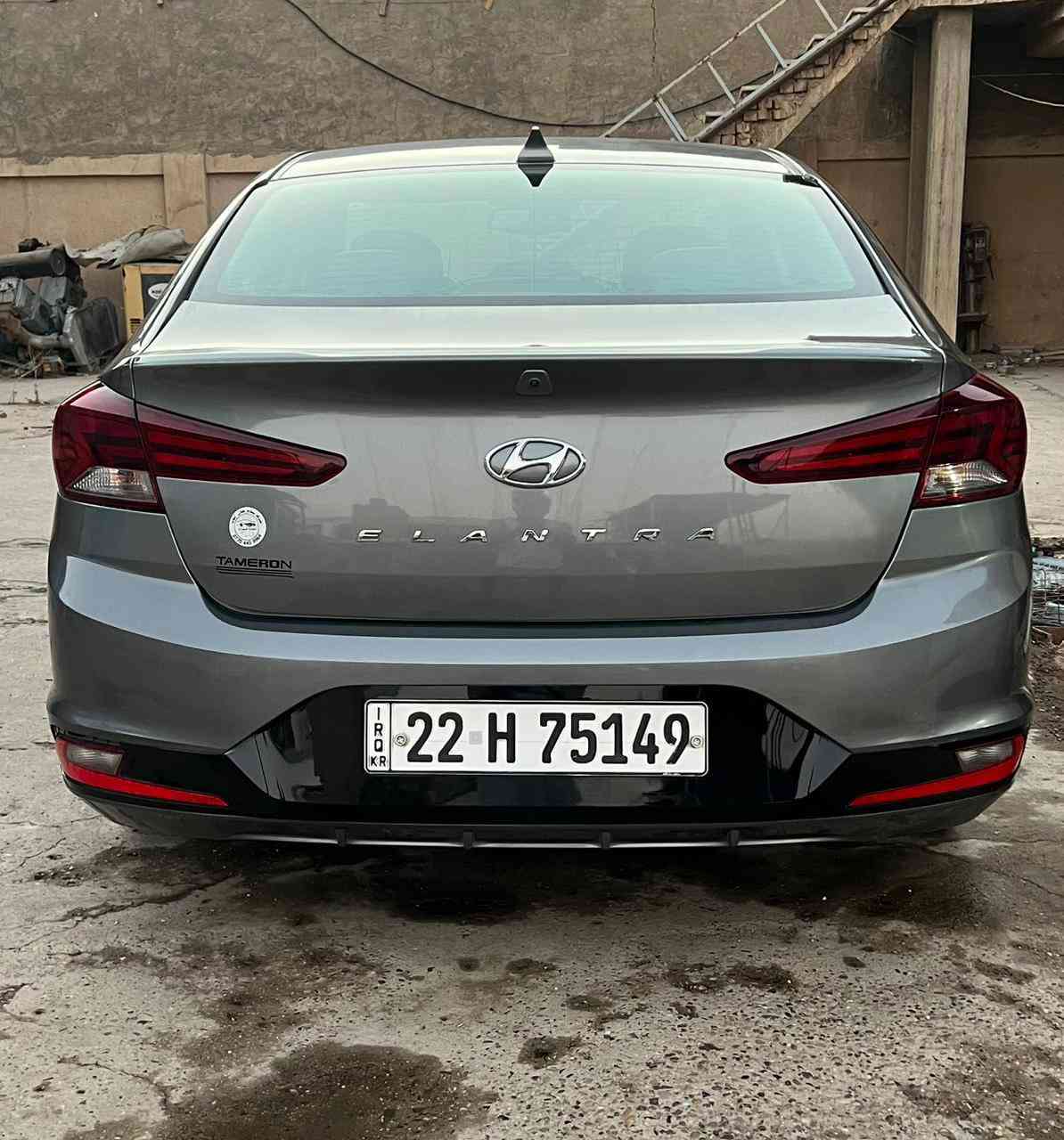 موديل2020 
بدون دواخل 
ماشيه 90 
السياره فول موصفات
مكينه ٢٠٠٠ دوش 
مواصفات
فتحت سقف  
شاشة كبيره 
كامره دواره 
رادارات جانبيه 
رادار امامي
رادار خلفي 
توقف ذاتي 
مانع انغلاق 
تحديد مسار 
مود درايف ثلاث انضمة قياده
ميحتاج تصرف عليها ولا سنت 
تبريد وصدر وباتري وتخم تاير كله جديد 
حادثه كلش حلو موجود ويا الصور 
تبديل باب السايق + جاملغ جهت السايق
لغد شاصي محرك كير مكفولات 
رقم اربيل تريد تحويل او وكاله  *********** سعرها 128 وبيهه مجال
