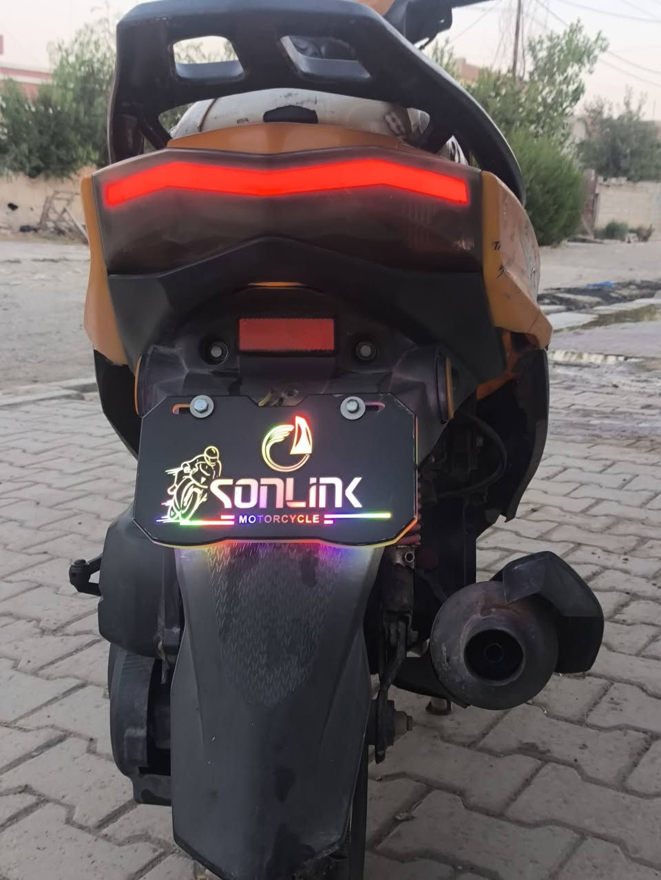 عندي دراجه سكنس شمعه 2020 للبيع جف تراب 300
شراي يراسلني خاص او يخابر عل ***********
