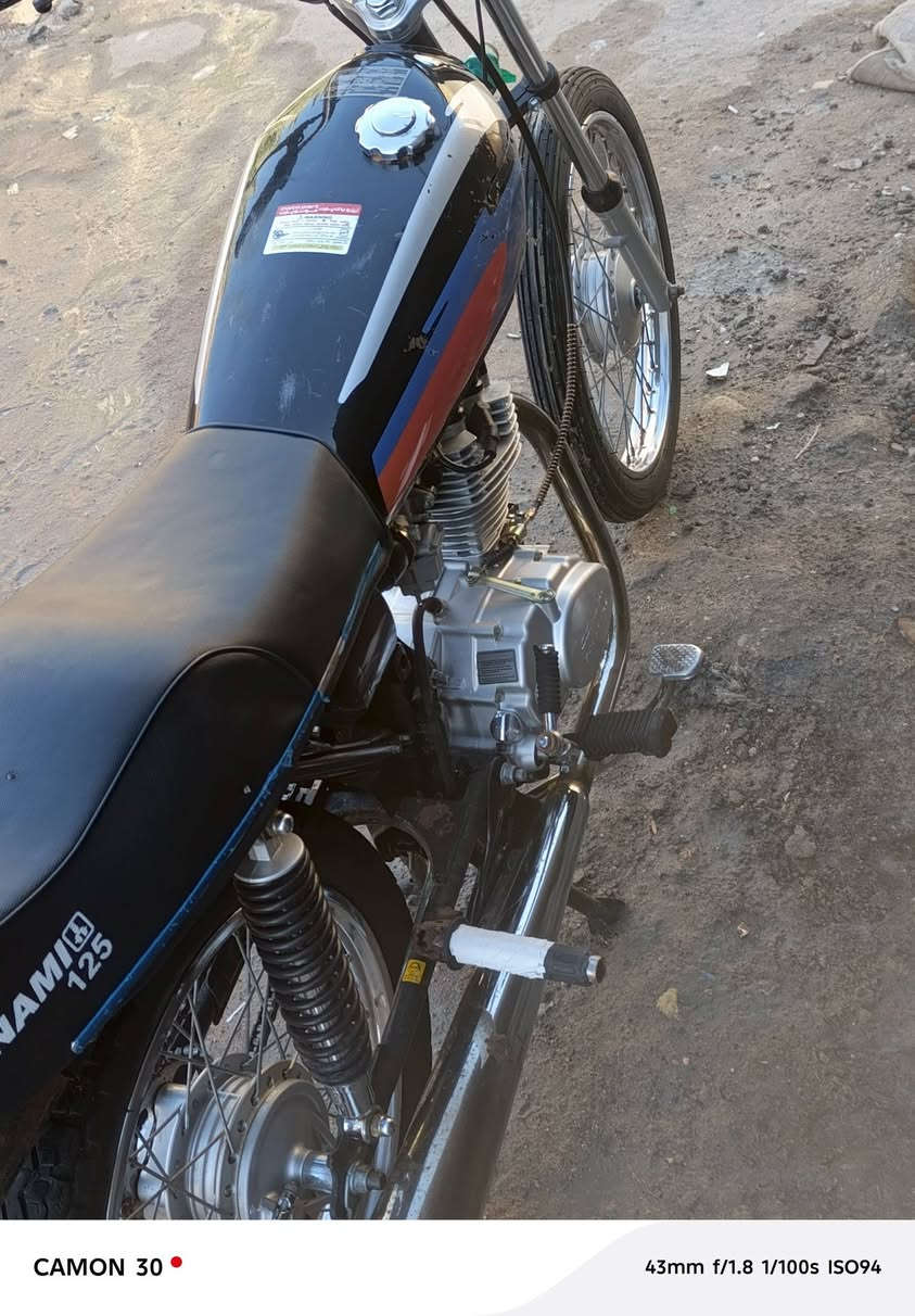 سلام عليكم دراجه تعمير 26 محرك سي جي نامه ام الحربه 
ثاني تبديلت دهن قبق التفيلس مامفتوح 
شرط دراجه ترايك وين ماتريد 575 وبيه مجال بسيط هاذ رقمي *********** مكاني ناصريه مركز قرب مستشفى تركي
