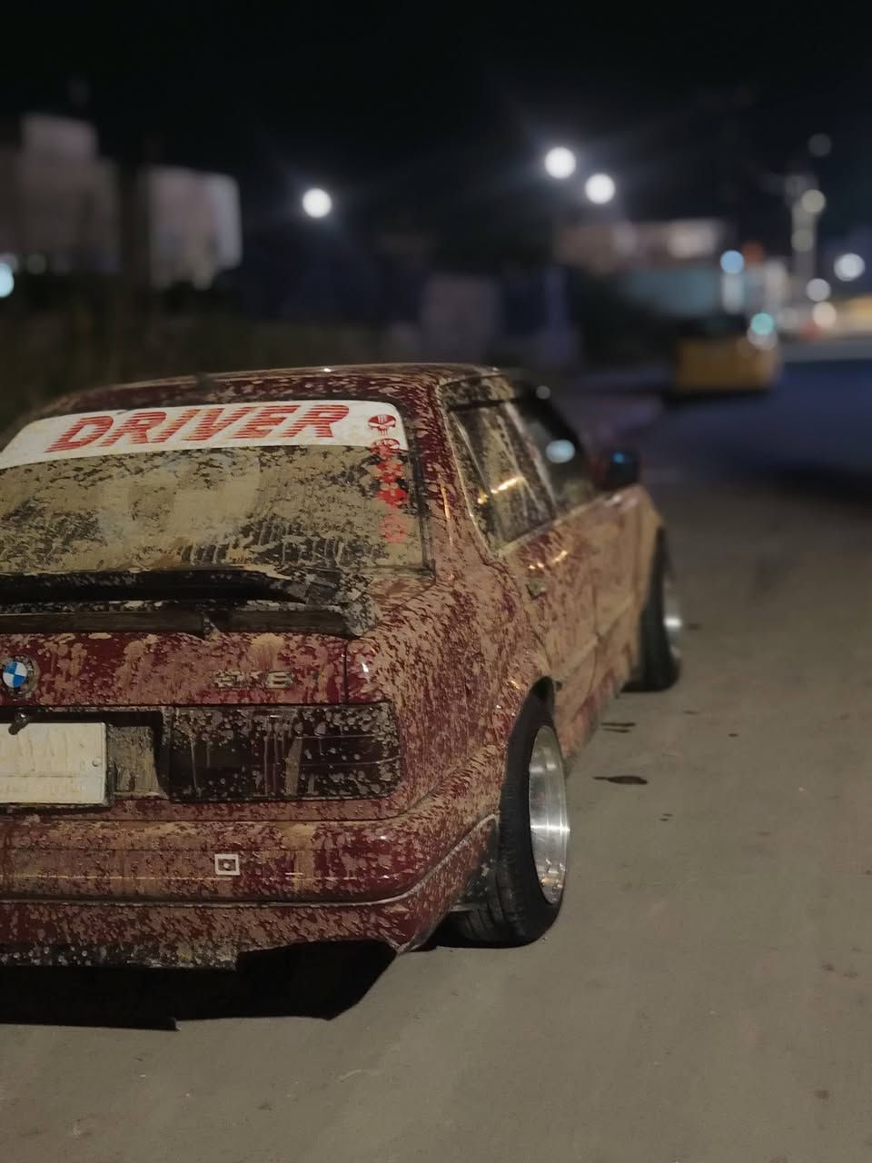 سلام عليكم بيام زعره البيع مكينه وكير شرط بل باكيت كربون بانزين بيها السياره 4سندر سنويه مالها 28 شرط التحويل سيارة حلوه 35بيها مجال مكاني موصل حي الوحده هذه رقمي بي وتساب ***********
