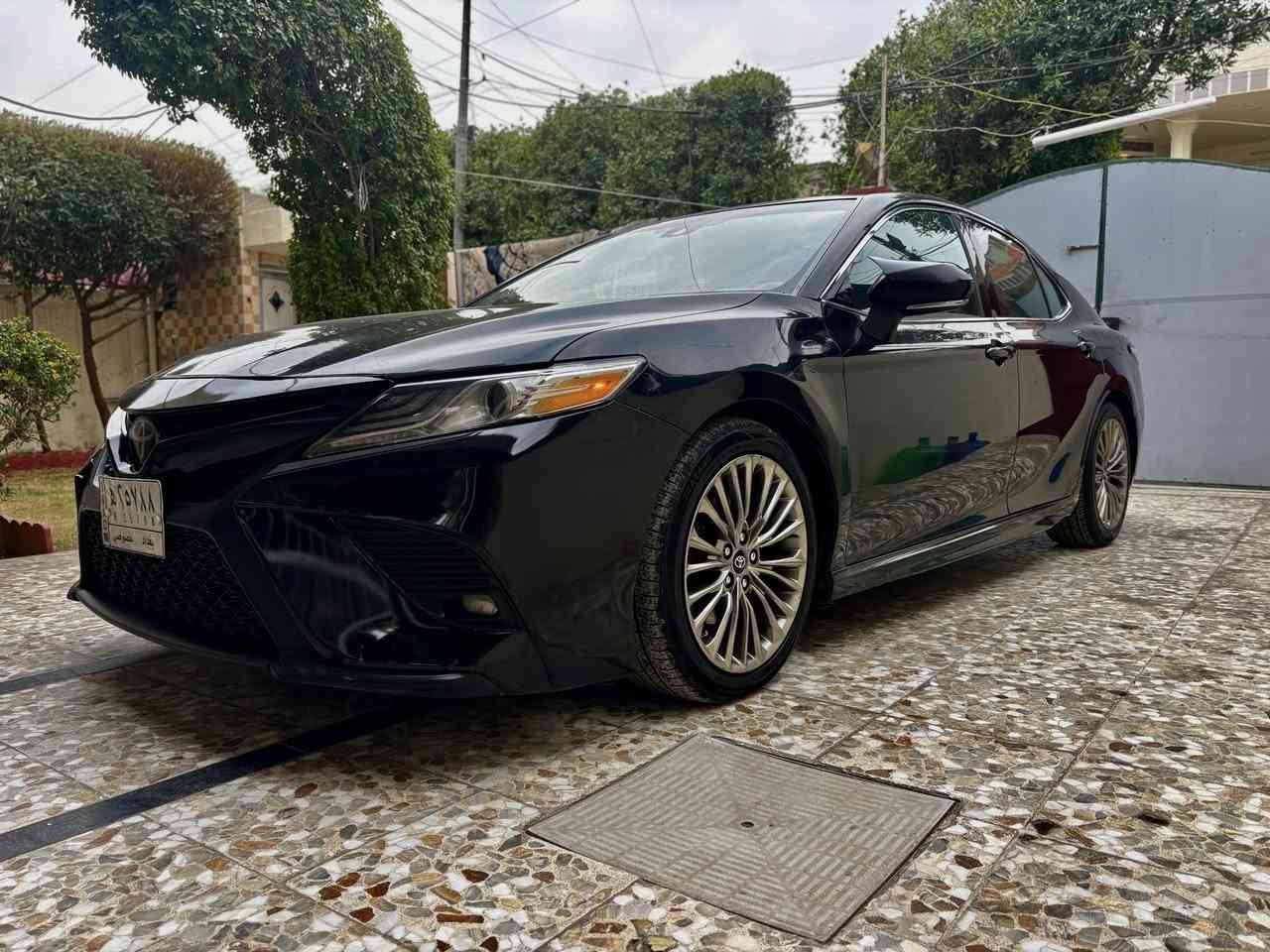 سعر مناسب جدا 168 ورقة 

كامري 2020 XSE فول V6 اعلى مواصفات 
فول مواصفات لكزز داخل احمر بلادي 

الحادث من امريكا باب خلفي وبنيد وقطعتين جلتتين بدون قطرت معجون عدا البنيد بي معجون السونار وصور الحادث بل منشور 

السعر 168 ورقة 

الموقع بغداد حي الخظراء 

الاتصال على ‭0770 003 0299‬
