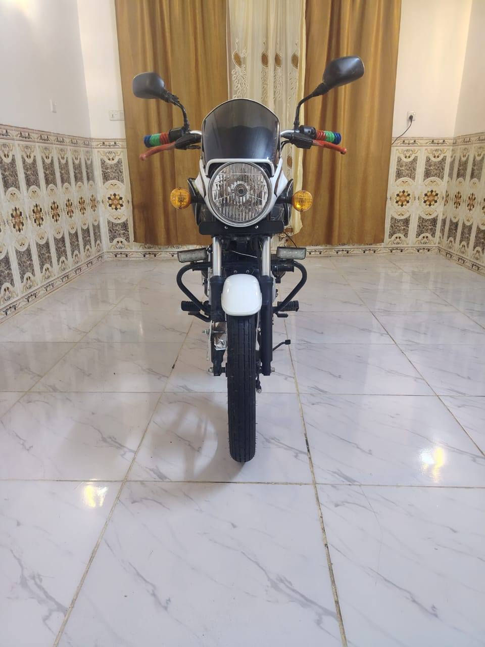 سلام عليكم البيع دراجة مديل 23 جديده مرقم كامل سعر 2 و400 تصال ***********
