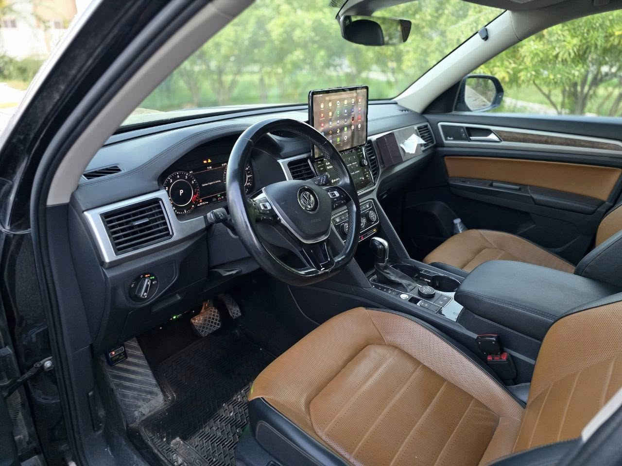 فولكس واكن اطلس موديل ٢٠١٩
اعلى فئة ماكو فوكاها
 #ATLAS_SEL_PREMIUM
ويل كروم حجم ٢٠ 
كامرة محيطية ٣٦٠ درجة 
دفع كلي مع ٦ انماط قيادة
محرك جبار VR6
الانارة تفاعلية مع حركة الستيرين شاشة ديجيتال  
وبعد بيها هواية مواصفات
شوف الفديوات بعد عالمواصفات   
ضرر نص الباب الامامي ونص الباب الخلفي الايمن فقط بدون ايرباك 
#ATLAS_SEL_PREMIUM
اعلى فئة-فول الفول 
سعر مناسب 
للاستفسار 
***********
