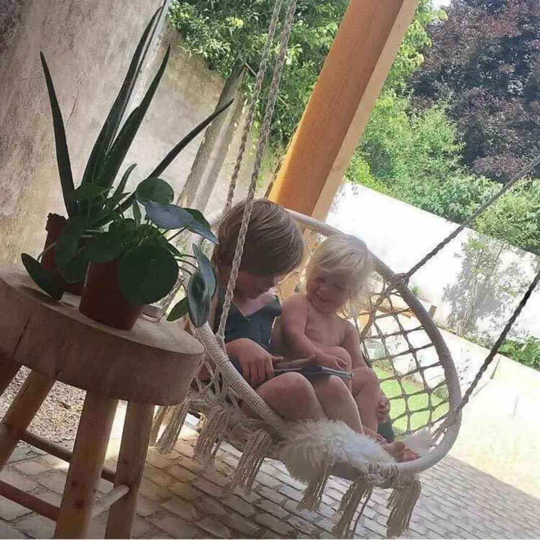 مستمرين بعروض الصيف
جديدنل اليوم المرجوحة الملكية بشكلها وقالبها الجديد 😍
ولك تعووو 👀👀شوفو شو جبتلكن 😉😉 بما أنو الدنيا صيف 🌞 واغلبكن عم يقضي الصيف بلمزرعة😉 او بتقضوها قاعدين بأرض الديار أو على الاسطوح😁 جبنالكن شي شغل رواق 😍 المرجوحة الملكية👑   بمواصفاتها المميزة👍🏻 
القياس الكبير عرض المقعد 58 سم
عرض الضهر 90 سم بارتفاع 40 سم👍🏻
قادرة على تحمل حتى وزن 150 كيلو
بألوان خيط متعددة
غير مرفقة بالمخدات والفرشة
يلاااا جهزو الاركيلة وكاسة المتة وتعو خدو مرجوحة من عنا😁😁😉😉😜😜
توصيل ضمن دمشق وشحن للمحافظات 🚛


**إذا كنت صاحب هذا الإعلان وتريد حذفه لأي سبب، رجاءا أرسل رسالة إلى الدعم الفني**