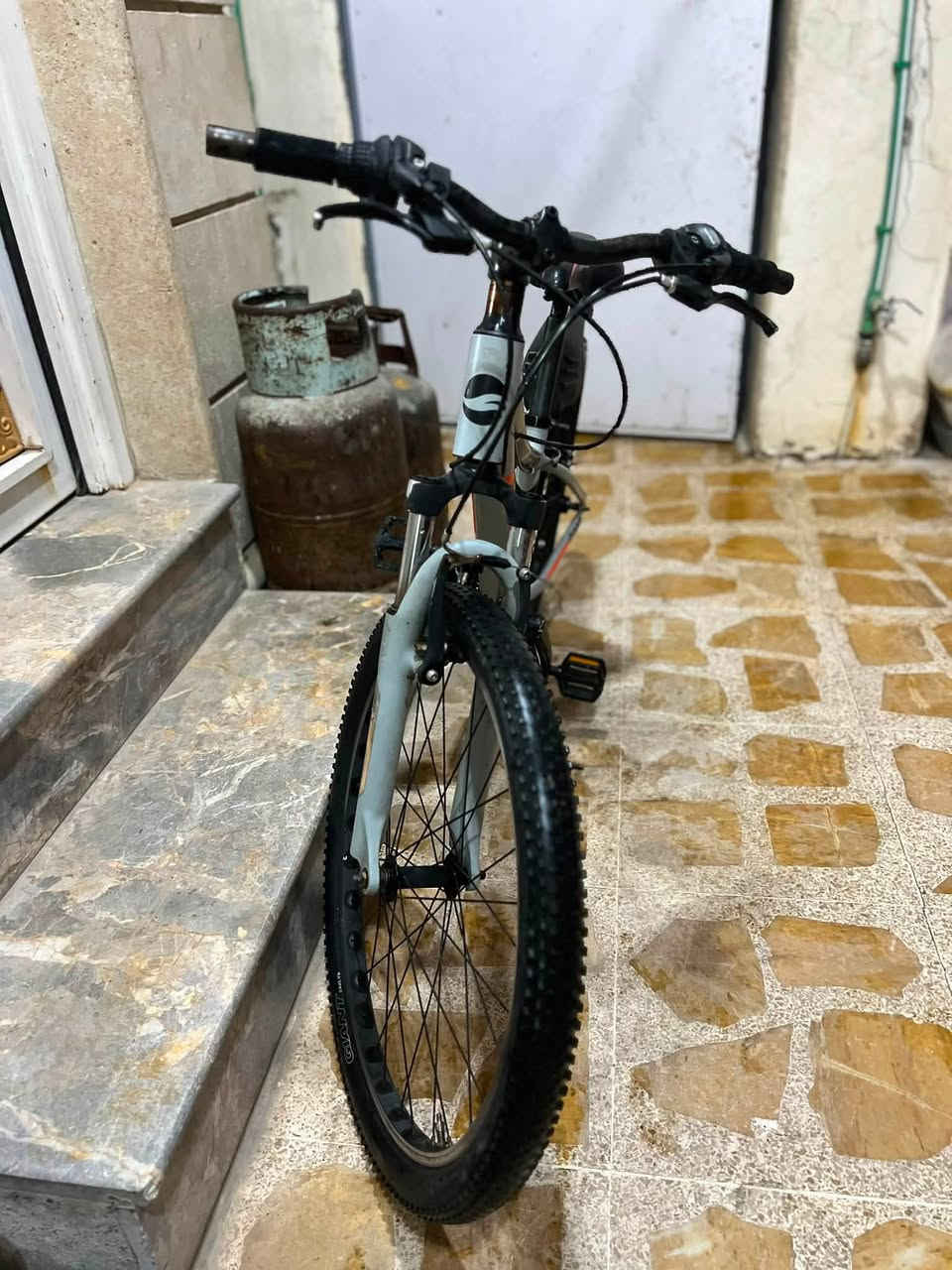 بايسكل Giant للبيع 

الحجم 24

السعر 160 وبيه مجال بسيط

شراي تعال خاص


**إذا كنت صاحب هذا الإعلان وتريد حذفه لأي سبب، رجاءا أرسل رسالة إلى الدعم الفني**