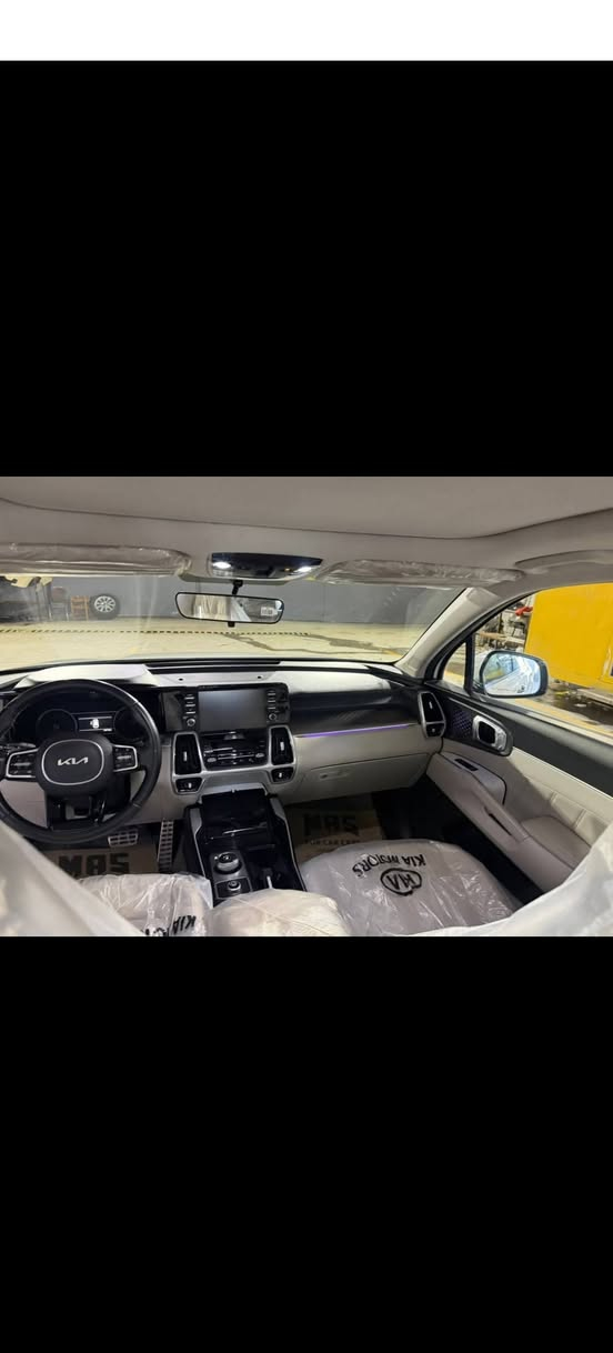 سورنتو موديل 2022 ( خـليـجـي )
فول فول مواصفات 6 سلندر بانوراما تبريد 3 قطع
شفتات سرعة
درايف مود
اتو بريك
صندوق كهرباء
نزول منحدرات
مكفولة كفالة عامة ماعدا اصبعين
 بالهلال مال الجاملغ الامامي الايسر بارد
محرك كير واير بشرط مامفتوح 
سيارة حيل نظيفة كلشي عل بلاد جديد 
سنوية هزة كلشي جديد مدفوع لـ
باسمي السنوية بشرط تحويل وغرامـة
سيارة مابيـها دينار مصرف كامل من كل نواحي
رقم صاحب سيارة *********** بغداد, العراق
