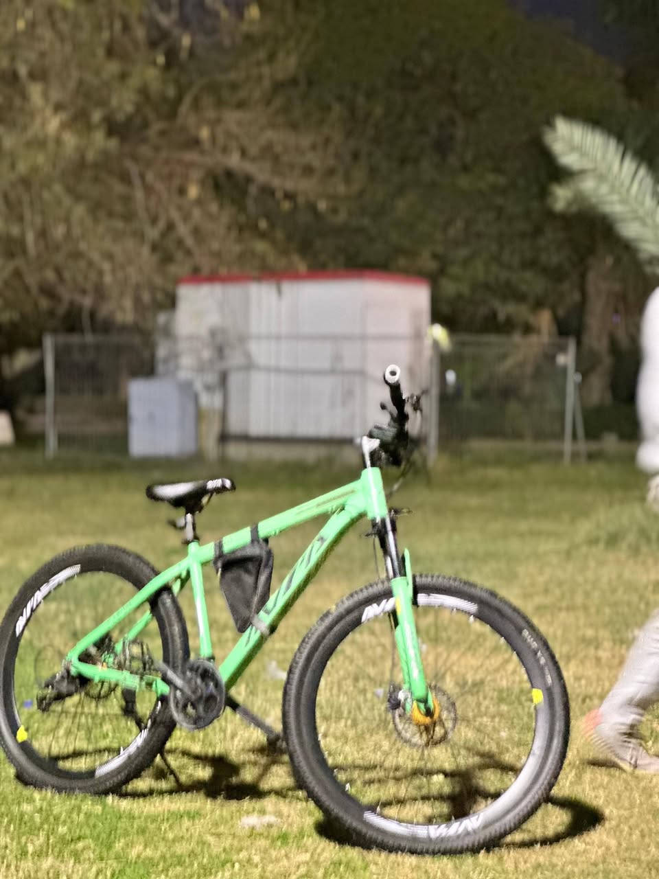 بايسكل جبلي
معدن الألمنيوم 
العكرب 8 ب 3
حجم27 ونص
جبلي وياله رياضي و مكائن رياضيه يدات ستيرن رياضي
بايسكل مختم كله نفس شركه كشن وياله بوري سرج
سعر 230 للاستفسار ***********
