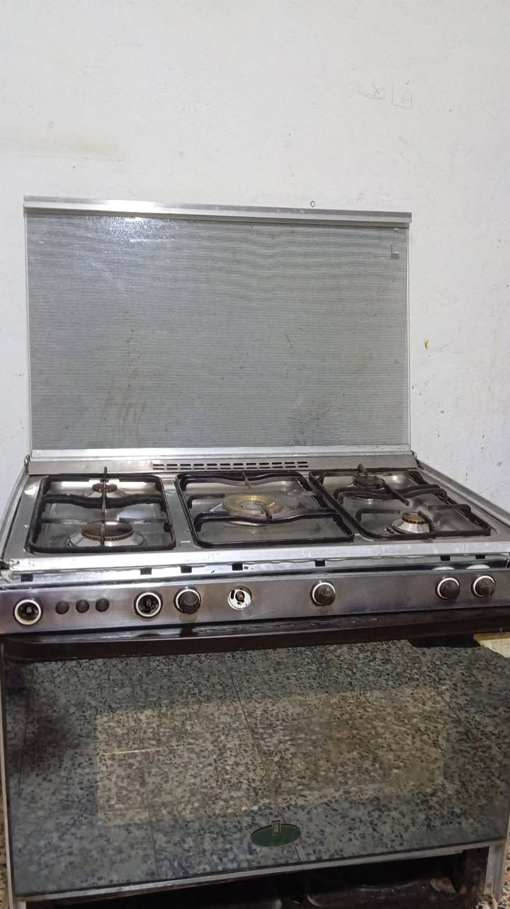 السلام عليكم طباخ گريازي الاصلي للبيع ناره زرگه  كله شغال الفرن ناره  اتخبل السعر 225 وبيه مجال للتواصل خاص


**إذا كنت صاحب هذا الإعلان وتريد حذفه لأي سبب، رجاءا أرسل رسالة إلى الدعم الفني**