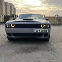 جالنجر 21    لون سموك     SXT 3600  موصفاتها المعروفه  ماشيه 53 mi   و...