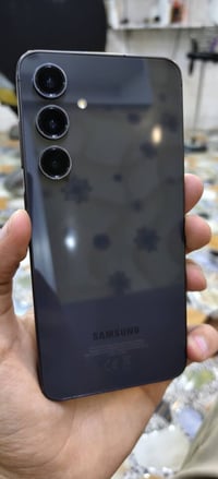 S24 fe مستخدم شهرين المهتم يراسل ع الرقم 07717971758