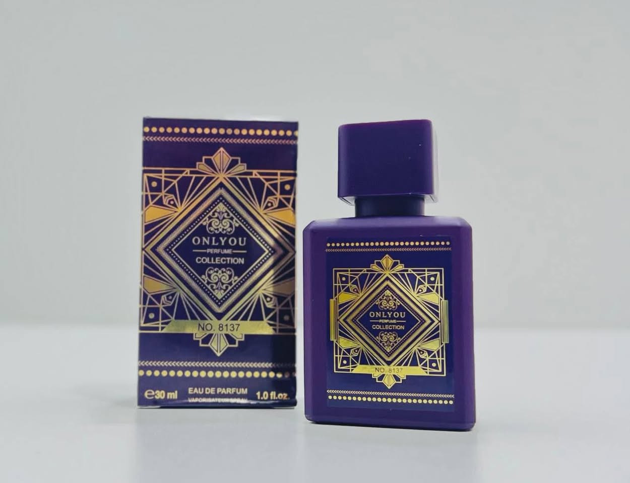 🔥 ONLYOU No. 8128 – عطر الجرأة والفخامة
إذا تحبين العطور اللي تعكس شخصيتچ القوية وتخليچ دايمًا مميزة، هذا العطر إليچ!  
تصميمه الأحمر الجريء مع الغطاء الذهبي المنقوش يصرخ "أنا هنا"، ورائحته Eau de Parfum تثبت وجودچ بكل أناقة.

💃 للنساء اللي يحبّن يخلن بصمة بكل مكان  
💎 رائحة ثابتة، فاخرة، وتخطف الأنفاس  
👜 حجم 30 مل – مثالي للشنطة والسفر

🤭شوفو صفحة عدنه عروض


**إذا كنت صاحب هذا الإعلان وتريد حذفه لأي سبب، رجاءا أرسل رسالة إلى الدعم الفني**