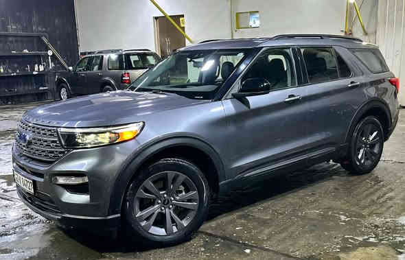 بسم الله وعلى بركة الله تعالى توكلنا
FORD EXPLORER XLT 2022

السعر 25.000 $ 

الملاحظات /

- ايرباكات كلها سليمة (على وضع الشركة)

- تصليح بارد فقط باب الصندوق

الفئة / XLT 

اللون / نفطي 

الموديل / 2022

المحرك / 4 سلندر توربو 2300cc 

القدرة الحصانية / 300 حصان

رقم الشاصي / 1FMSK8DH7NGA18877

رقم اللوحة / شمالي

عداد المسافة  (قابل للزيادة) / 56347 كيلومتر

 المواصفات :

- بصمة 

- دخول ذكي 

- فور ويل درايف 

- تحكم ستيرن

- تدفئة ستيرن

- رادار جانبي 

- رادار امامي وخلفي 

- اوتو ستوب ستارت 

- شاشة

- كاميرا خلفية

- كشنات امامية كهرباء 

- كشنات امامية تدفئة 

- كشنات مخمل 

- كشن خلفي متصل

- وضعيات قيادة متعددة

- سايد بريك بصمة 

- تحديد مسار 

- تبريد مركزي 3 قطع

- اوامر صوتية  

- مانع تصادم (انذار + بريك توقف طوارئ ذاتي)

- كير 10 سرعات 

- صندوق كهرباء 

- لايت لد 

- ويل 18

- مانع انزلاق 

- اندرويد اوتو 

- اوتو هولد 

 

 (( صور الحادث مرفقة مع الصور ))

موقع السيارة (بغداد)

للتواصل ( واتس اب + اتصال )

***********
