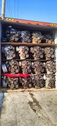 يوجود جميع محركات السيارات الكوريه V4…..V6 البيع جمله+مفرد الرقم.07706...